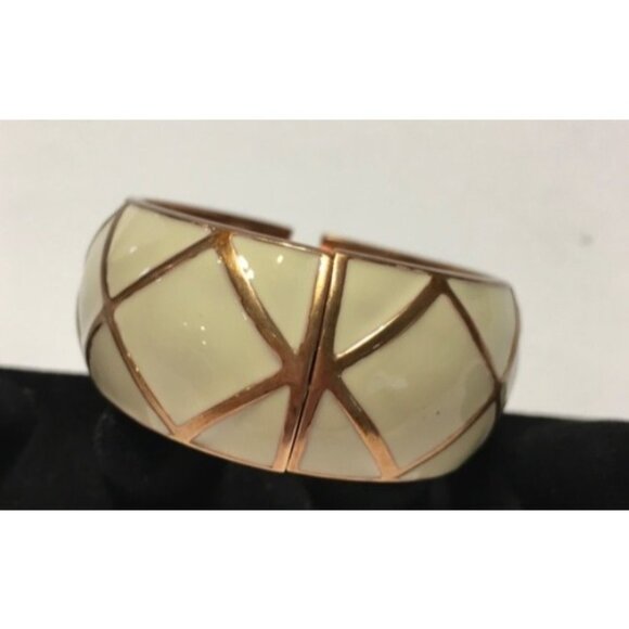 Premier Designs Copper And Cream Clapper Bangle - Picture 3 of 7
